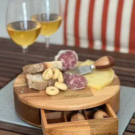 Vacanze - Di Lusso 130 Mq Vicino Stazione E Al Centro Storico -luxury 130 Sqm Near Station And Old Town