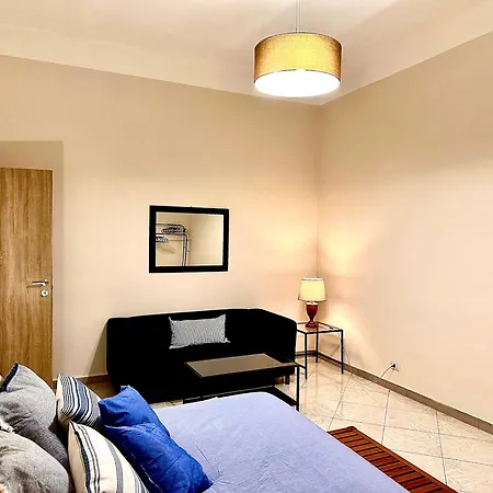 Vacanze - Di Lusso 130 Mq Vicino Stazione E Al Centro Storico -luxury 130 Sqm Near Station And Old Town * 나폴리