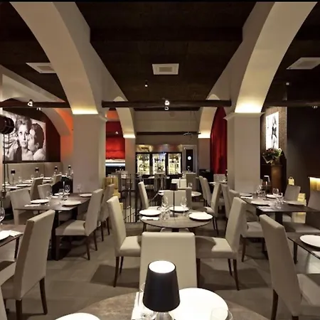 Vacanze - Di Lusso 130 Mq Vicino Stazione E Al Centro Storico -luxury 130 Sqm Near Station And Old Town