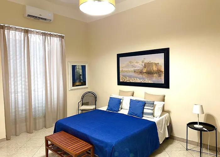 Apartment Spacious 130 Sqm Luxury - 2 Bathrooms - Station & Old Town Naples